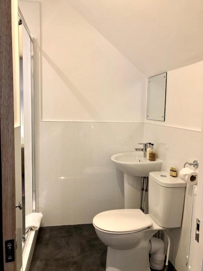 לינה וארוחת בוקר ראיאדר Penbont House מראה חיצוני תמונה
